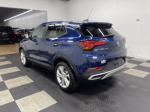 Used 2022 Buick Encore GX Preferred w/ Cold Weather Comfort Package AWD/4WD image 2