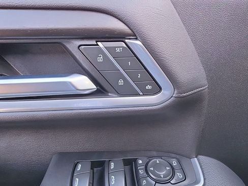 Used 2025 GMC Sierra 3500 Denali w/ Denali Reserve Package image 27