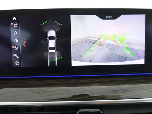 Used 2019 BMW 530i xDrive w/ Convenience Package AWD/4WD image 19