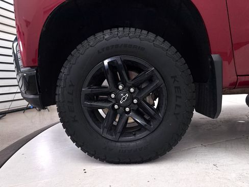 Used 2019 Chevrolet Silverado 1500 LT Trail Boss AWD/4WD image 14
