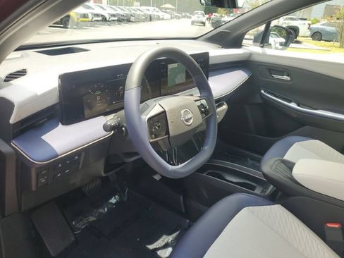 Certified 2026 Nissan Leaf Platinum+ w/ Floor Mat Package (Platinum+) FWD image 15