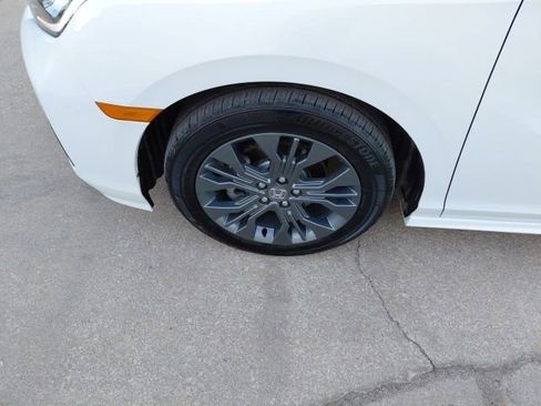 Used 2025 Honda Odyssey Touring image 39