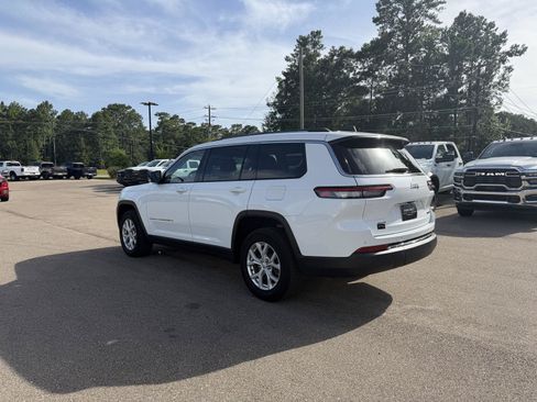 Used 2023 Jeep Grand Cherokee L Limited AWD/4WD image 4