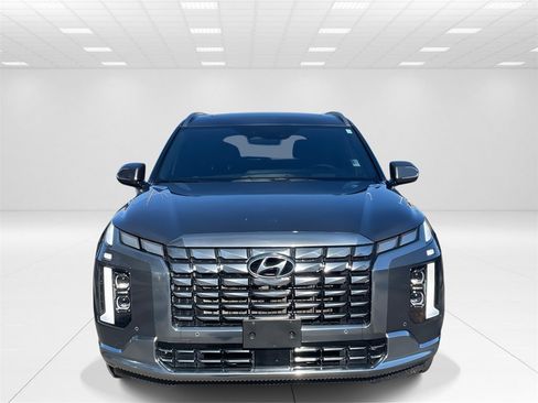 Used 2025 Hyundai Palisade Calligraphy image 2