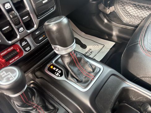 Used 2020 Jeep Gladiator Rubicon AWD/4WD image 23