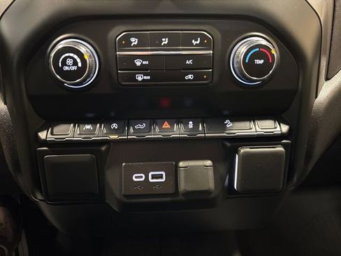 Used 2025 Chevrolet Silverado 1500 Custom Trail Boss w/ Realtree Special Edition image 21