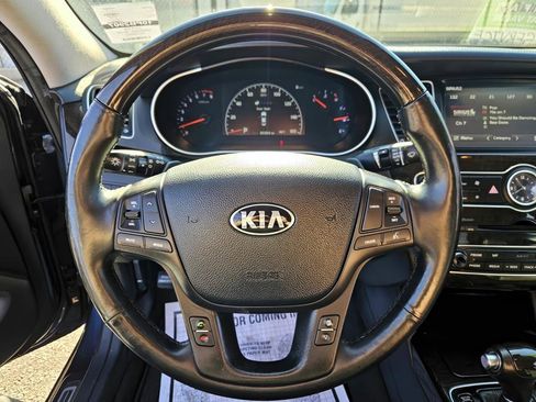 Used 2014 Kia Cadenza Premium w/ Luxury Package image 27