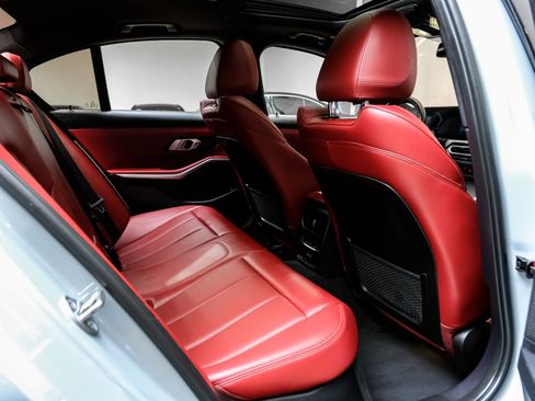 Used 2023 BMW 330i xDrive Sedan w/ M Sport Package image 39