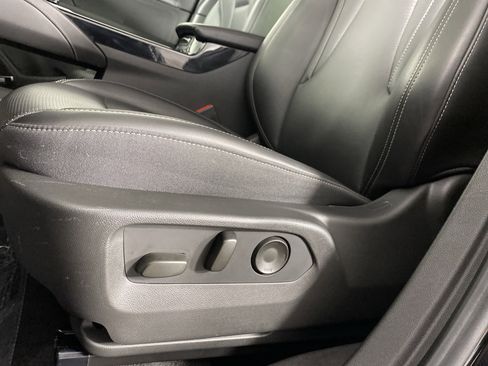 Used 2024 Buick Envision Preferred AWD/4WD image 17