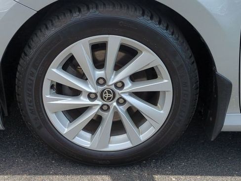 Used 2022 Toyota Camry LE FWD image 31