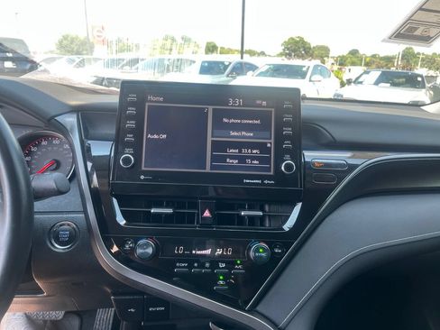 Used 2023 Toyota Camry XSE FWD image 15