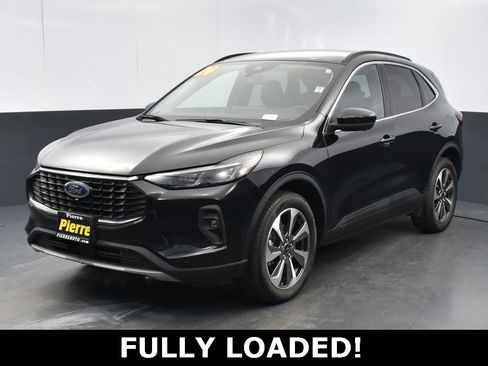 Used 2024 Ford Escape Platinum image 1