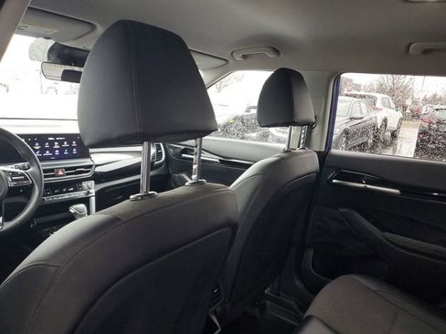 Certified 2024 Kia Seltos S image 9