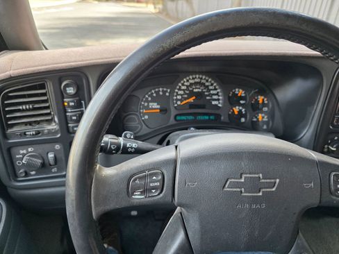 Used 2004 Chevrolet Silverado 1500 Z71 Pickup 4D 6 1/2 ft w/ Light Duty Power Package image 37