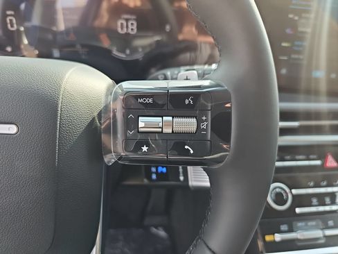 New 2027 Hyundai Santa Fe SE AWD/4WD image 17