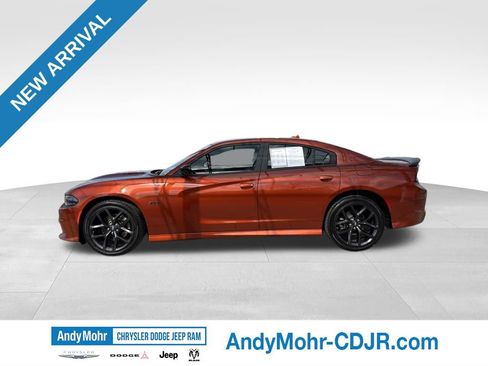 Used 2023 Dodge Charger R/T w/ Blacktop Package image 4