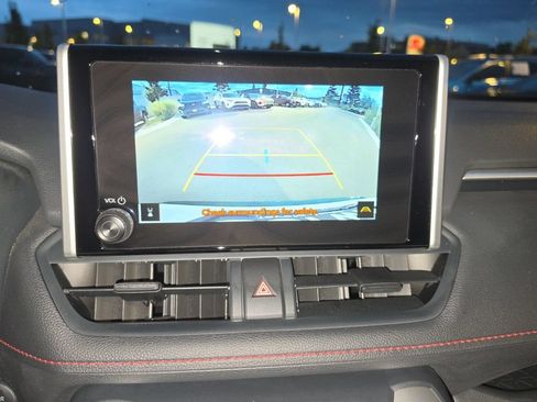 Used 2025 Toyota RAV4 SE AWD/4WD image 30