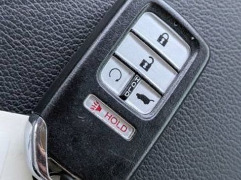 Used 2020 Honda CR-V Touring image 32