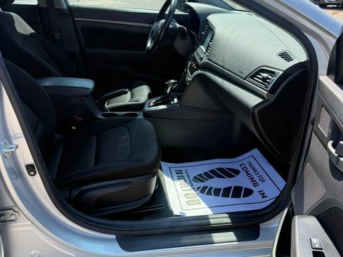 Used 2018 Hyundai Elantra Value Edition w/ Cargo Package FWD image 11