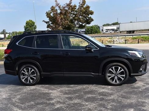 Used 2022 Subaru Forester Limited AWD/4WD image 5