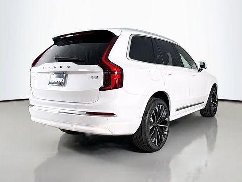 New 2026 Volvo XC90 B6 Plus w/ Protection Package Premier image 7