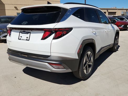 New 2026 Hyundai Tucson SEL Plus FWD image 4