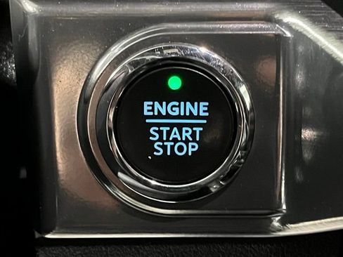 Used 2021 Ford F150 Lariat w/ Equipment Group 502A High AWD/4WD image 33