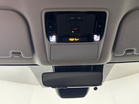 Used 2024 Toyota Grand Highlander AWD image 23