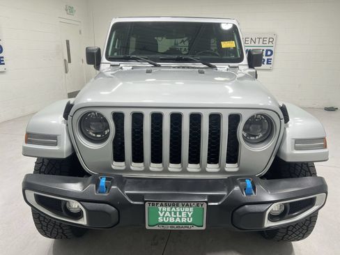 Used 2023 Jeep Wrangler Unlimited Sahara w/ Cold Weather Group AWD/4WD image 3