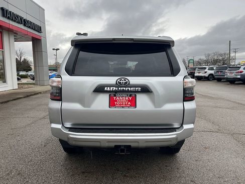 Certified 2024 Toyota 4Runner TRD Off-Road image 4