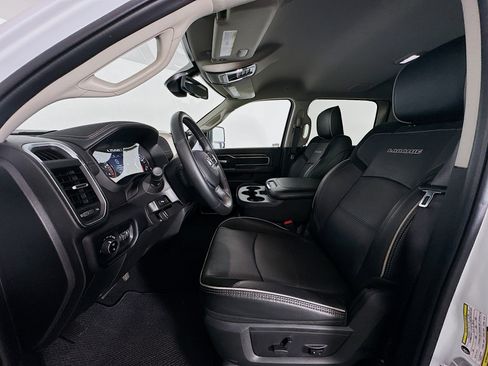 Used 2024 RAM 2500 Laramie image 13