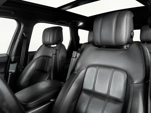 Used 2019 Land Rover Range Rover Sport HSE image 3