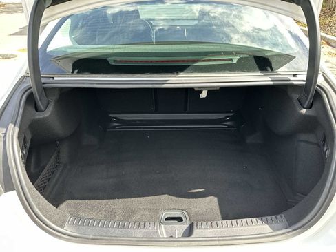 Used 2025 Mercedes-Benz E 450 4MATIC Sedan image 25