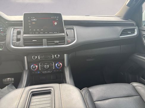 Used 2023 GMC Yukon SLT image 11