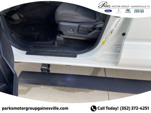 Used 2024 Toyota Tacoma SR image 11