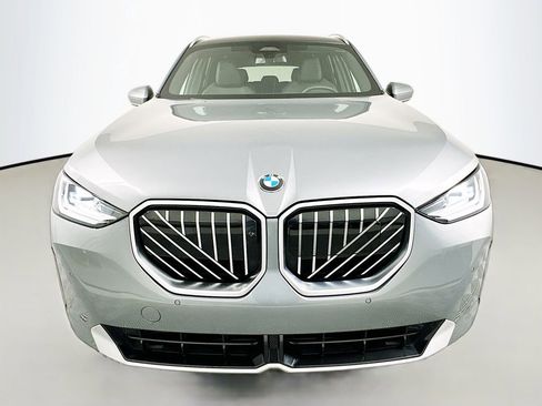 Used 2025 BMW X3 xDrive30i w/ Premium Package image 2