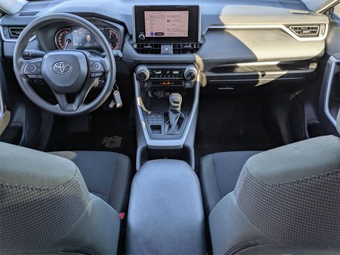 Used 2024 Toyota RAV4 LE image 31
