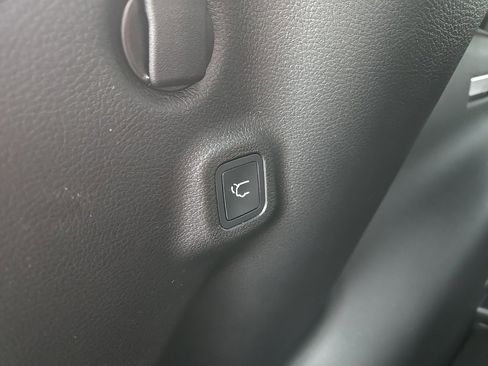 New 2026 Jeep Compass Latitude image 89