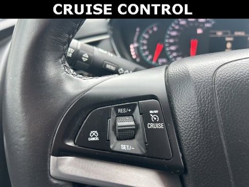 Used 2018 Chevrolet Trax LT w/ LT Convenience Package image 12