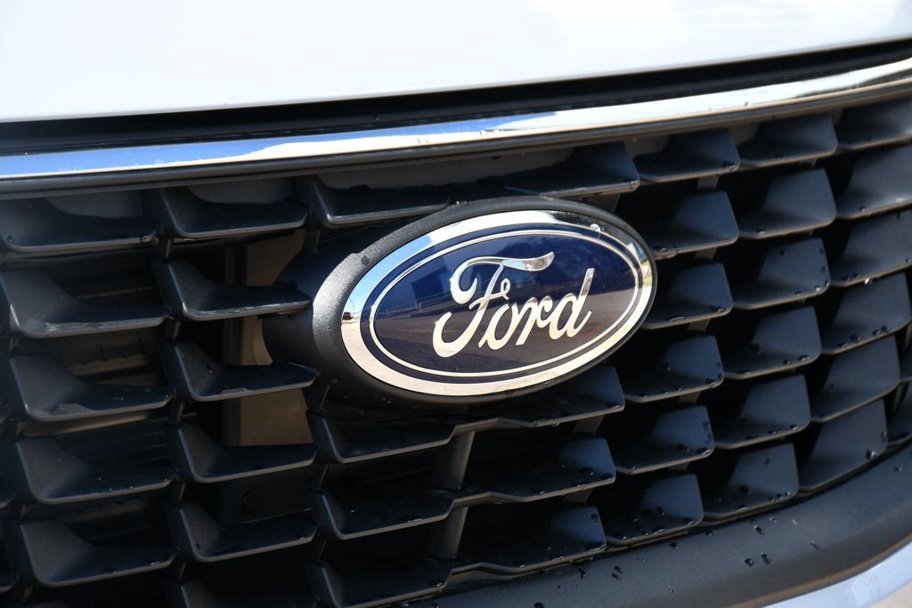 Used 2025 Ford Escape Active w/ Tech Pack #1 AWD/4WD image 42