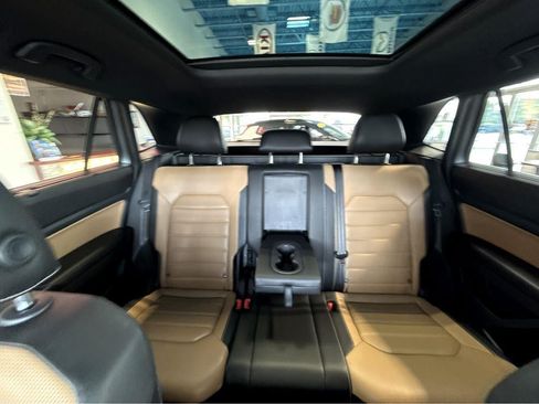 Used 2020 Volkswagen Atlas Cross Sport SEL Premium R-Line AWD/4WD image 35