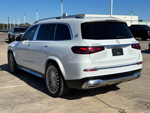 Used 2025 Mercedes-Benz Maybach GLS 600 4MATIC image 6
