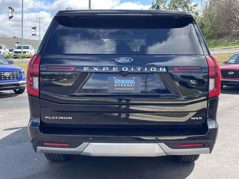 Used 2025 Ford Expedition Max Platinum image 4