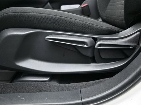 New 2026 Honda HR-V LX image 11