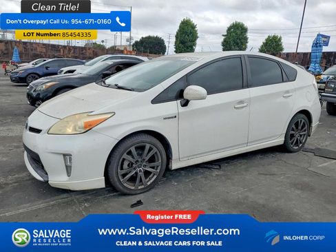 Used 2013 Toyota Prius Two FWD image 1