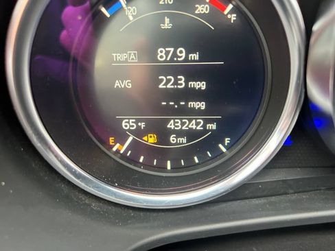 Used 2019 MAZDA MX-5 Miata RF Grand Touring RWD image 22
