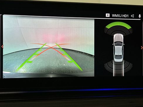 Used 2023 BMW 530i xDrive w/ Convenience Package image 17