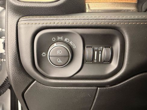 Used 2020 RAM 2500 Limited AWD/4WD image 31