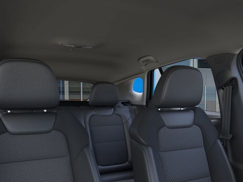 New 2026 Chevrolet Trax LT w/ Driver Confidence Package FWD image 24