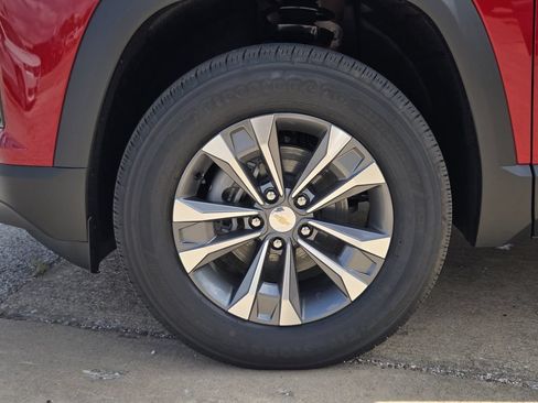 New 2026 Chevrolet Equinox LT FWD image 13
